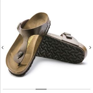 Birkenstock Gizeh Sandals